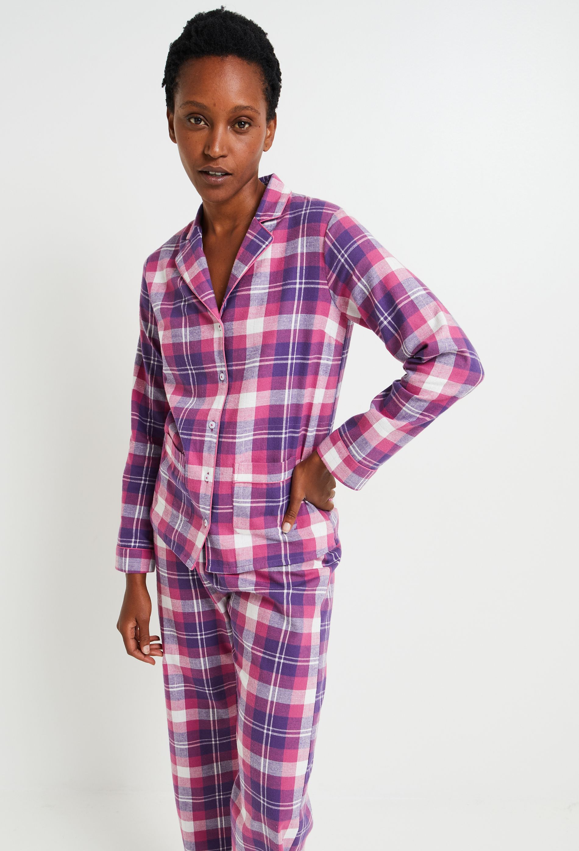 Pyjama col tailleur à carreaux en flanelle contenant du coton bio Violet  Monoprix Lingerie 