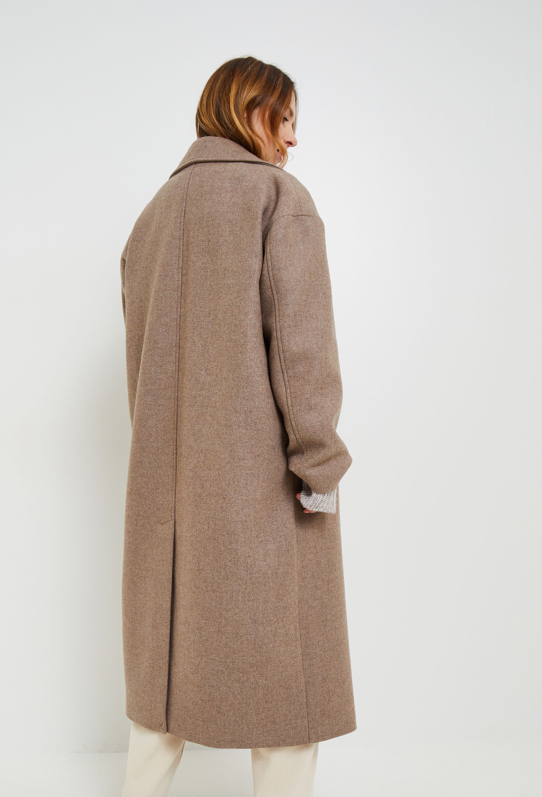 Long manteau vintage beige pour homme • Vintage Univers