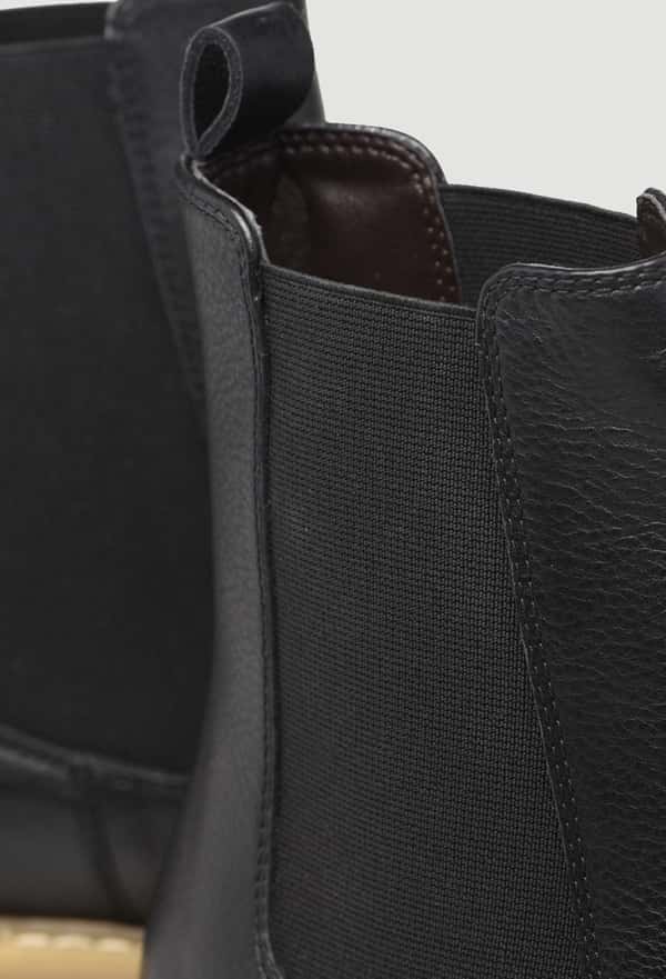 third-row-image de Boots en cuir